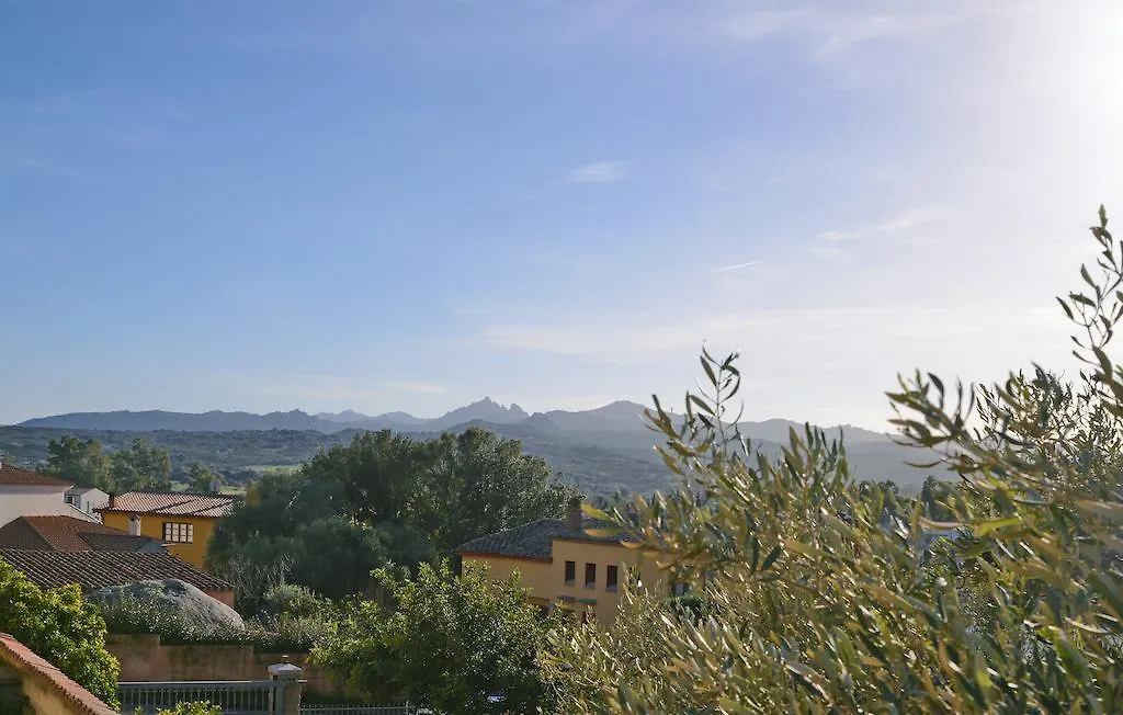 Gallura Affittacamere Arzachena Bed & Breakfast